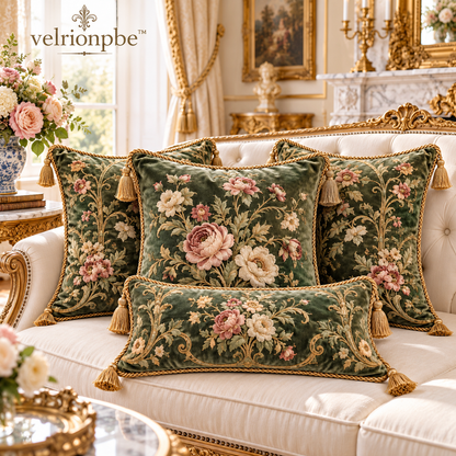 𝒗𝒆𝒍𝒓𝒊𝒐𝒏𝒑𝒃𝒆™ Royal Manor Botanical Velvet Cushion Collection